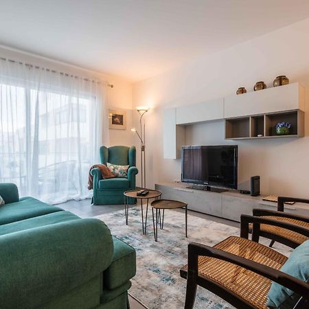 Caravelas 2-Bedroom Apartment With Pool - 50M From The Beach Armacao de Pera Exterior photo
